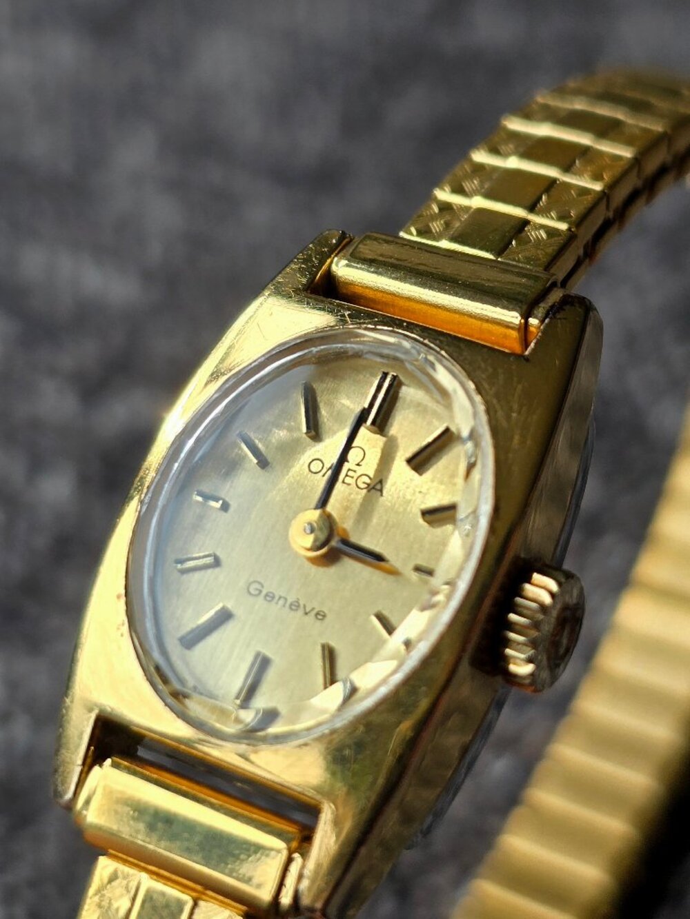 1971 OMEGA Geneve, Gold-Plated, Women, Calibre 485, Ref. 511.362, 15x18 mm